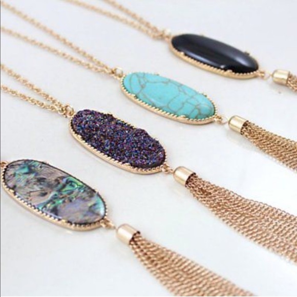 Jewelry - Abalone Shell long Gold Tassel Necklace